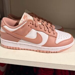 Nike Women's Peach and White Sneakers